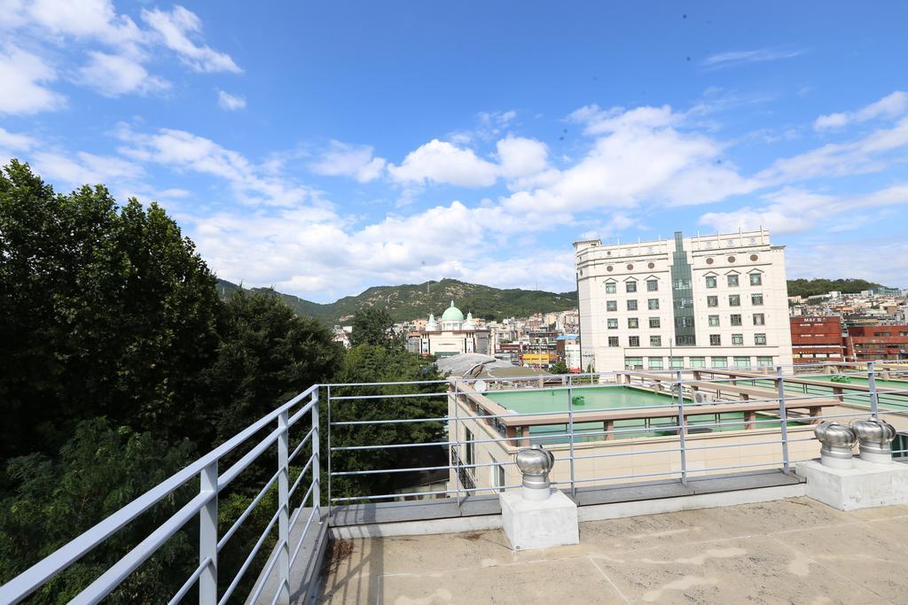 クリ Phil Houseホステル エクステリア 写真